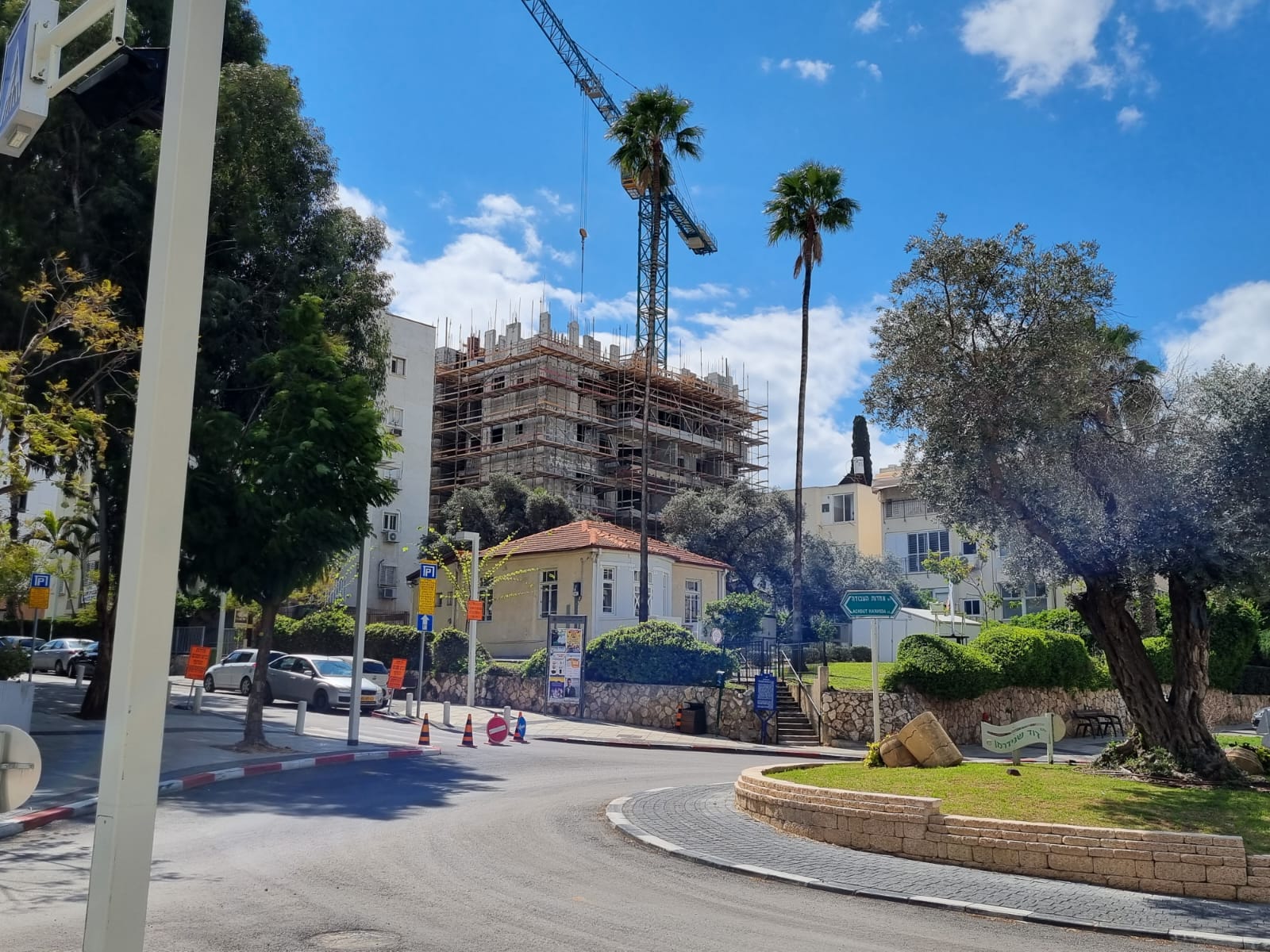 מרץ 2022