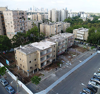 לפני